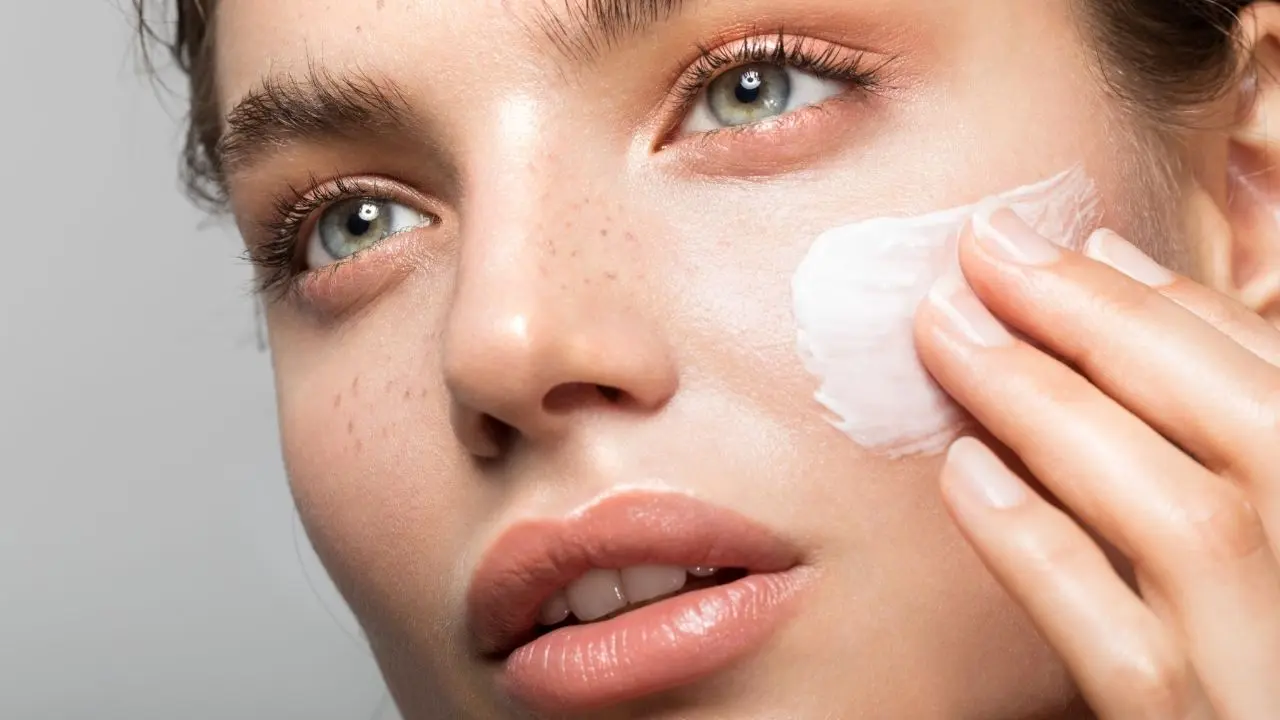 Colágeno para a pele: dermatologistas revelam se é mito ou verdade